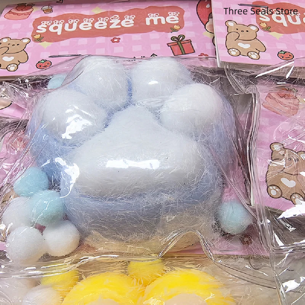 Squeeze Cat's Paw with Fur Str - Electronics Latest Gadgets recensie en prijs